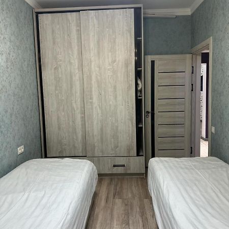 Apartment Tashkent 3 Bedrooms Eksteriør billede