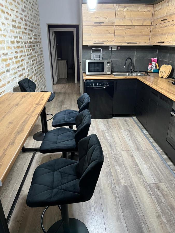 Apartment Tashkent 3 Bedrooms Eksteriør billede